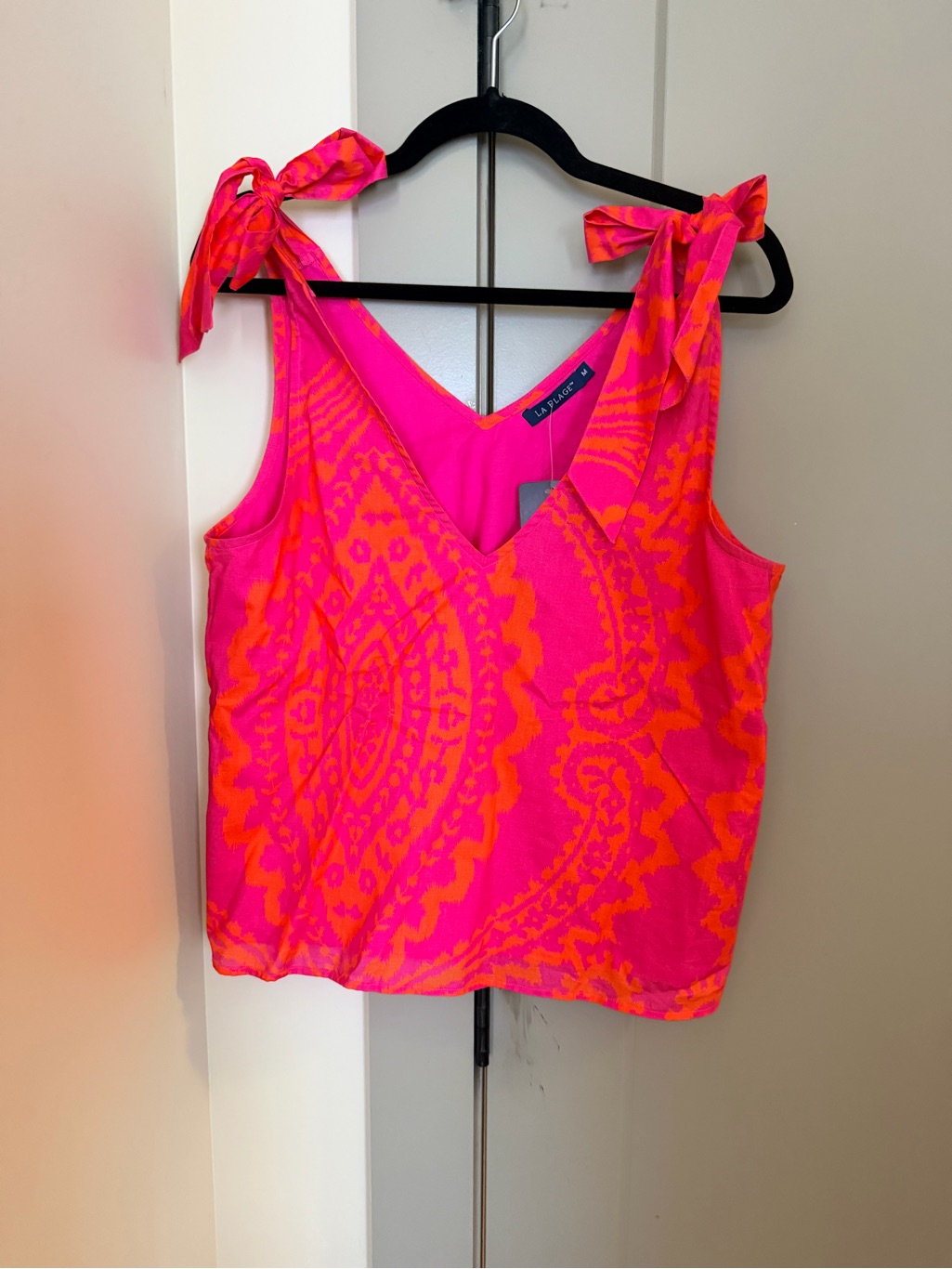 La Vie En Rose Pink & Orange Tie-Shoulder V-Neck Tank